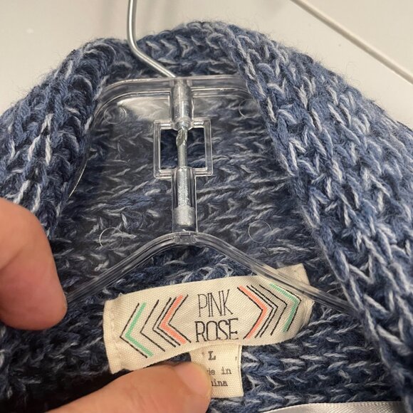 Pink Rose Open Knit Cardigan Open Front Sharkbite Hem Blue/White Size Large - Picture 8 of 9